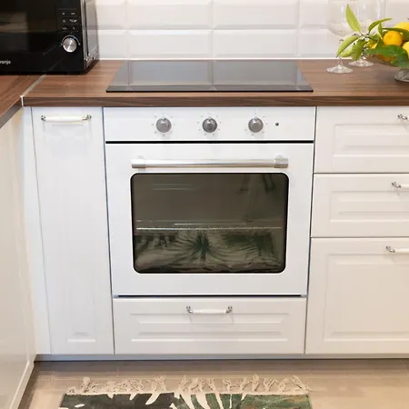 Disability-friendly With Free Parking Διαμέρισμα Τρογκίρ