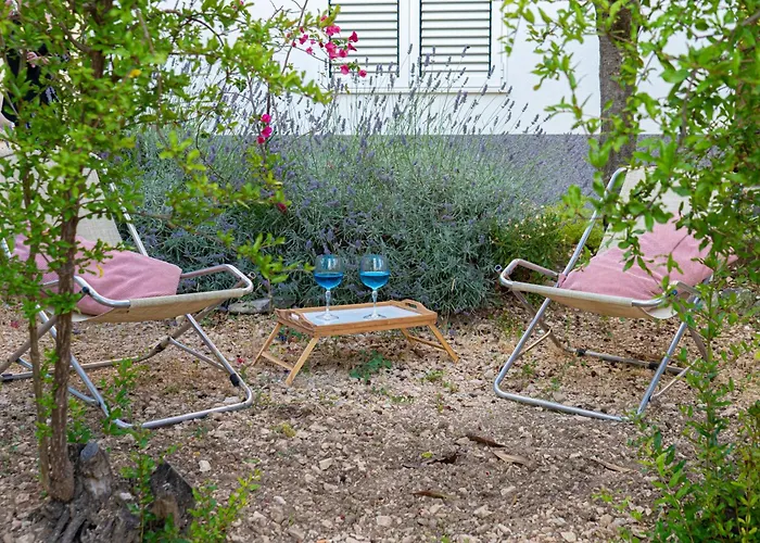 Disability-friendly With Free Parking *