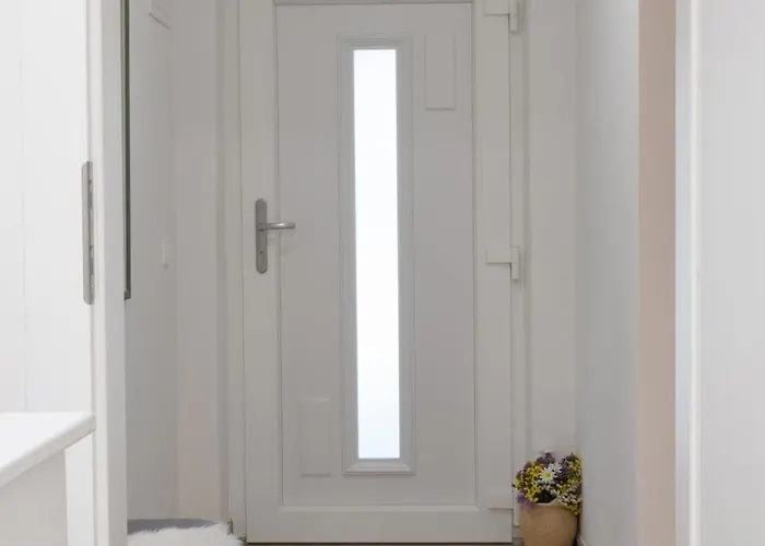 Disability-friendly With Free Parking *