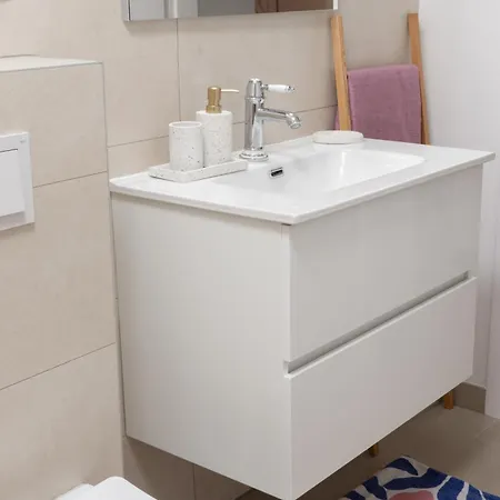 Disability-friendly With Free Parking Apartamento Trogir