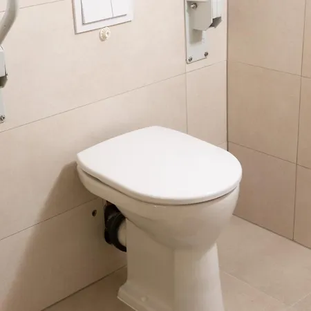 Disability-friendly With Free Parking *