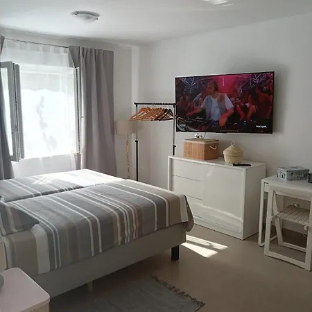 Pupi Apartment *